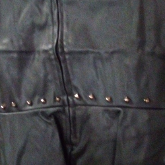 Women's Top - Picture 9 of 14